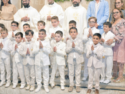 Holy-Communion_2407-1