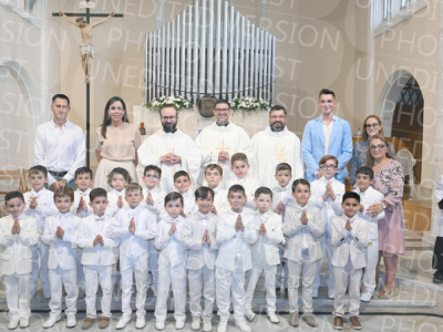 Holy-Communion_2408-1