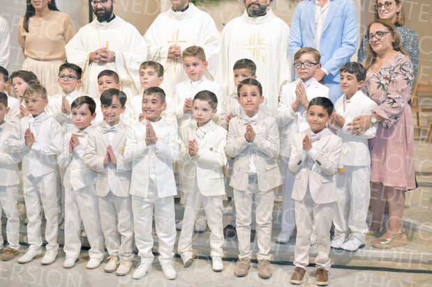 Holy-Communion_2409-1