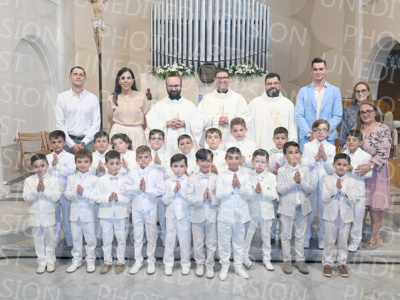 Holy-Communion_2411-1