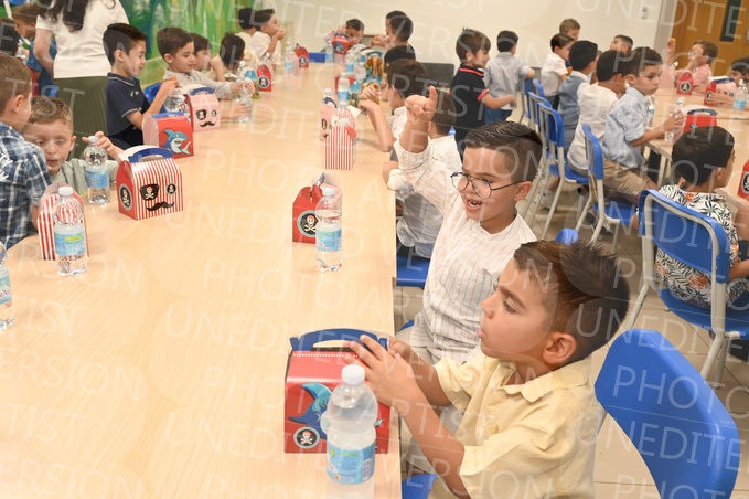 Holy-Communion_2458-1